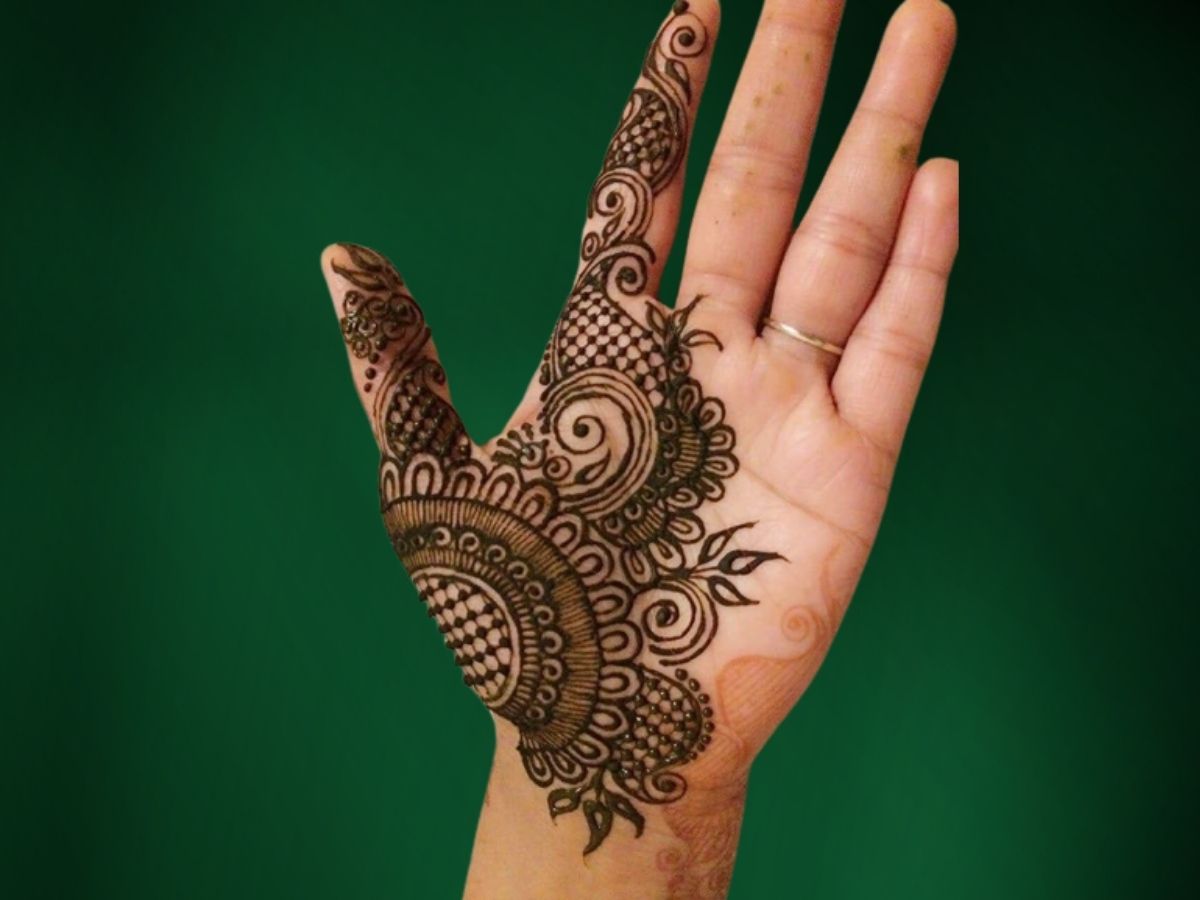 mehndi-designs-for-front-hand